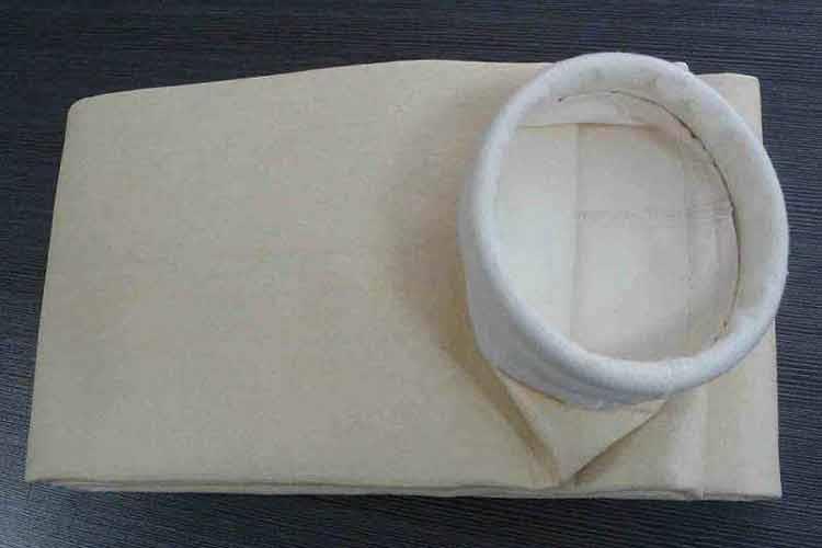 涤纶针刺集尘布袋主要用于一般工业企业有粉尘污染的行业除尘及常温烟气治理等领域 涤纶针刺集尘布袋主要用于一般工业企业有粉尘污染的行业除尘及常温烟气治理等领域