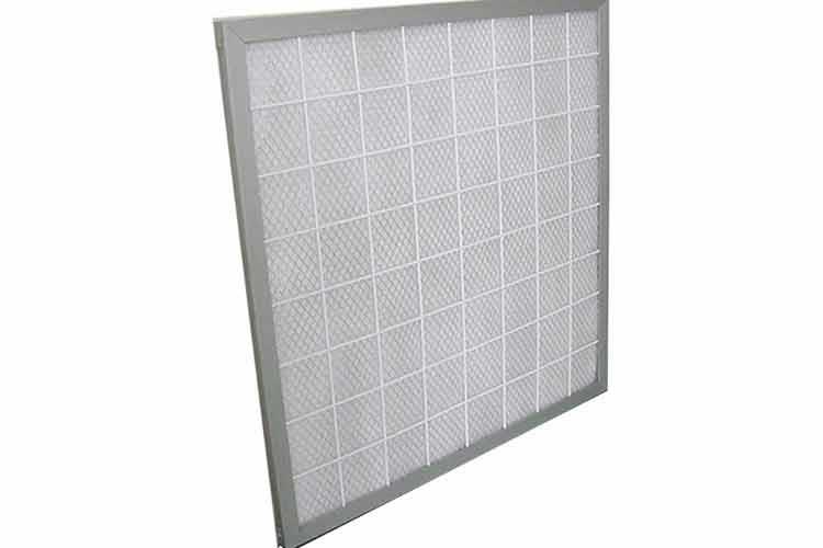 初效过滤器的外框是以坚固的防水板组成,用来固定已折叠完成的滤材 初效过滤器的外框是以坚固的防水板组成,用来固定已折叠完成的滤材