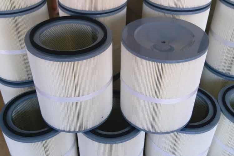 卡盘式完美电竞·(中国)竞技平台管路系统与该喷吹安装组件结构的结合,使脉冲喷吹清灰时气流分布均匀,提高了清灰效率 卡盘式完美电竞·(中国)竞技平台管路系统与该喷吹安装组件结构的结合,使脉冲喷吹清灰时气流分布均匀,提高了清灰效率