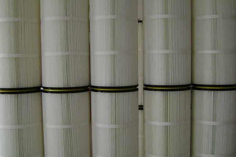 聚酯纤维完美电竞·（中国）竞技平台停机后，在无引风的情况下仍应开动喷吹清灰机构